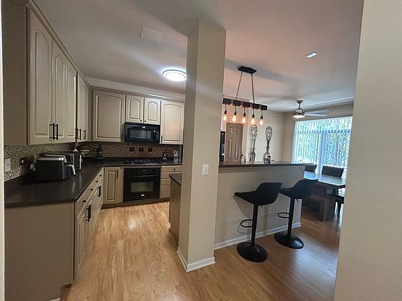 5th image of 5643 Cambridge Way