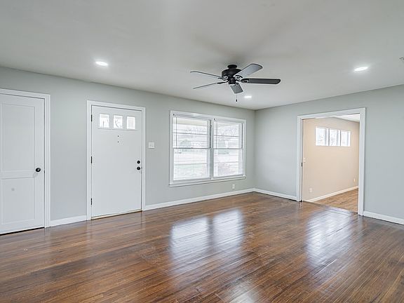 5th image of 2220 W Avenue K