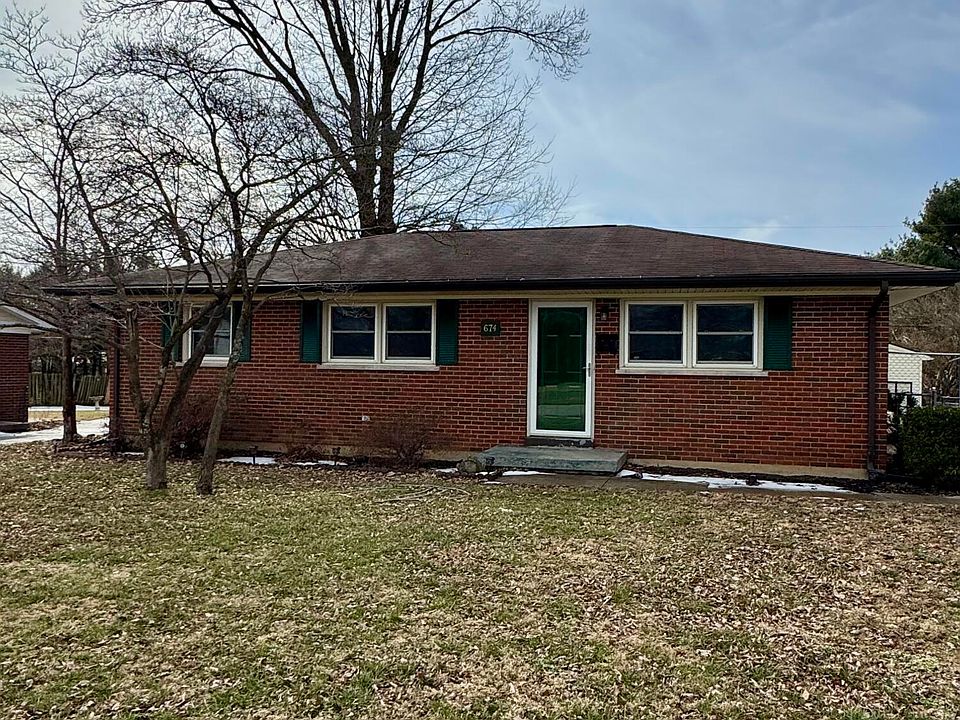 1st image of 674 Leslie Ct