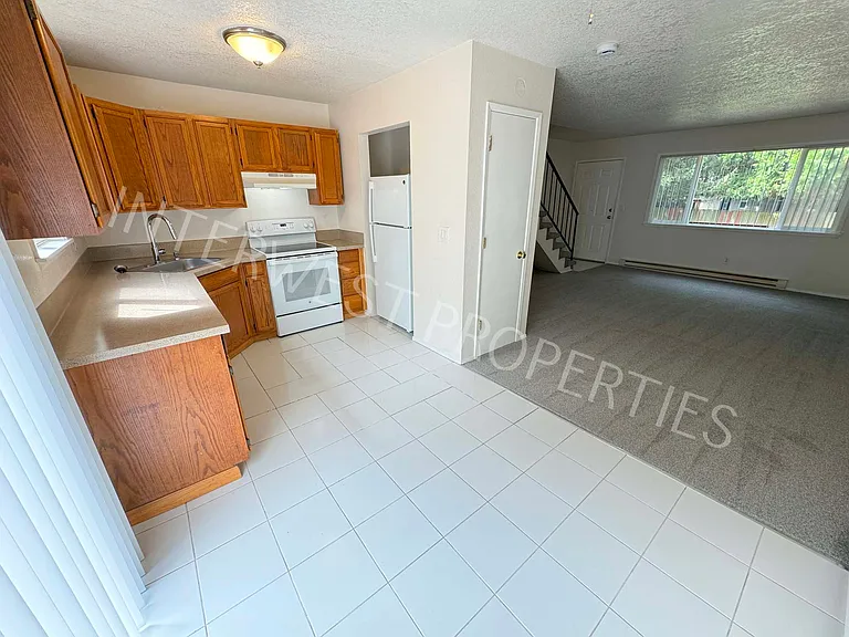 16705 NE Halsey St #106 — Photo 6