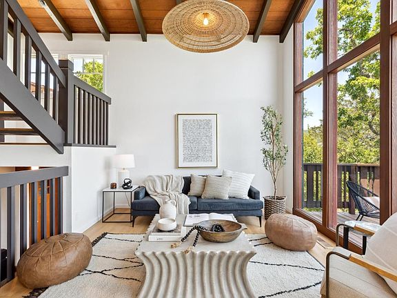 4th image of 110 Stuyvesant Drive