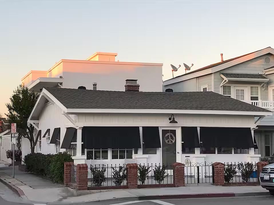 1st image of 300 E Balboa Blvd #A