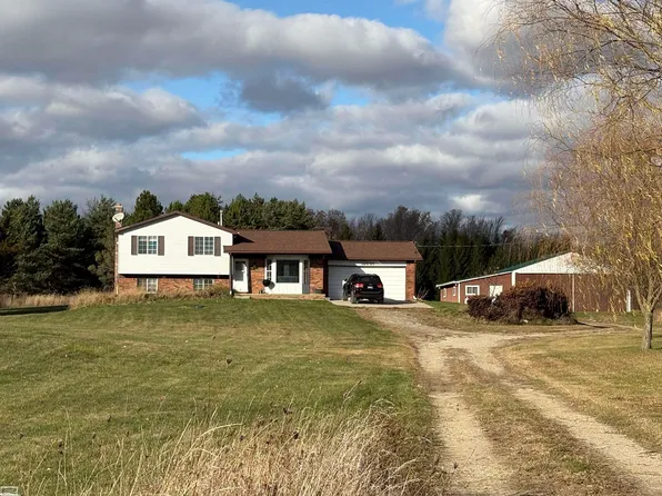 14830 Dudley Rd, Yale, MI 48097