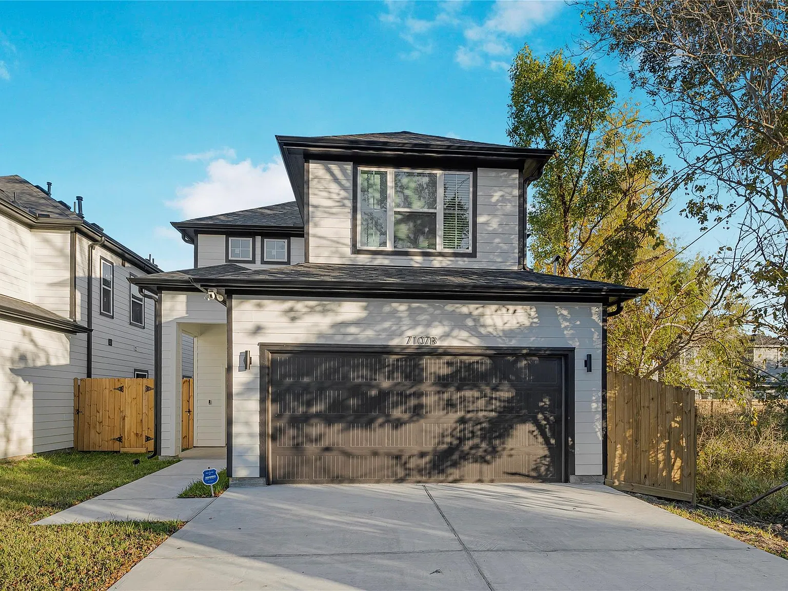 3 bed, 2.5 bath, 1888 sqft, $2,850 — Photo 1