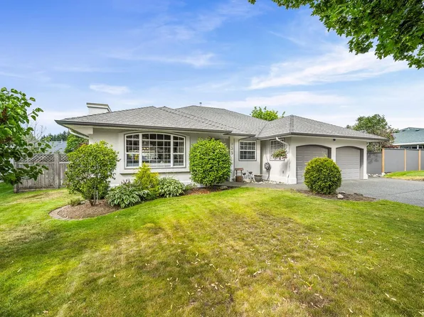 935 Elkhorn Ave, Courtenay, BC V9N 8Z2