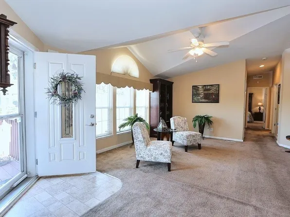 6025 Revolution Ln #180, Citrus Heights, CA 95621