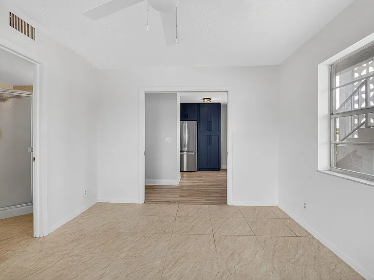 2401 Del Aire Blvd #101 — Photo 35