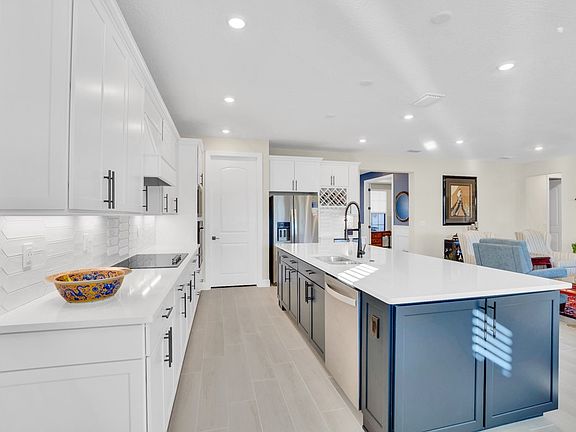 4th image of 3922 White Alder Way