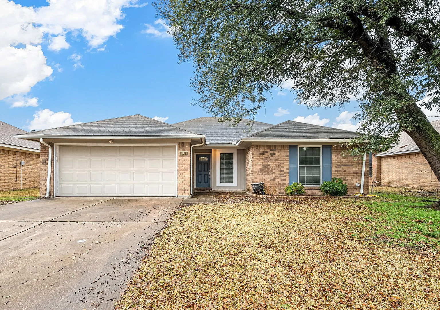 Single-family home in 76134 — Photo 1