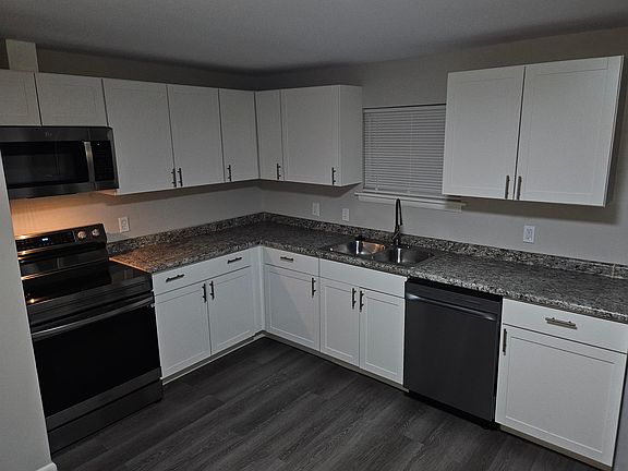 5th image of 503 Grandview St