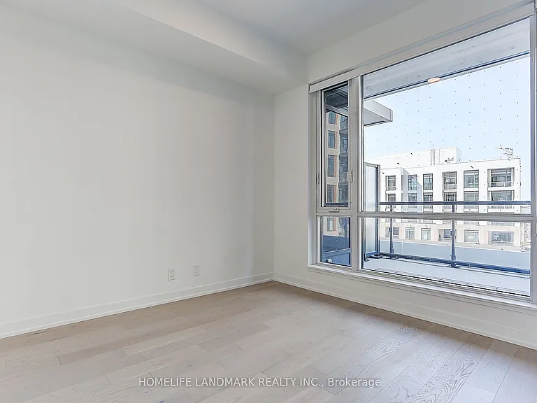 7950 Bathurst St #B-532 — Photo 22