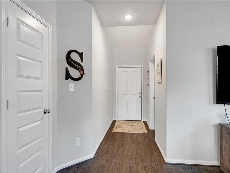 8426 Moonlight Bay Cir — Photo 5