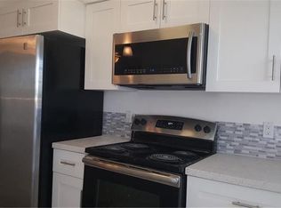 141 NE 10th Ave APT 21C, Hallandale, FL 33009