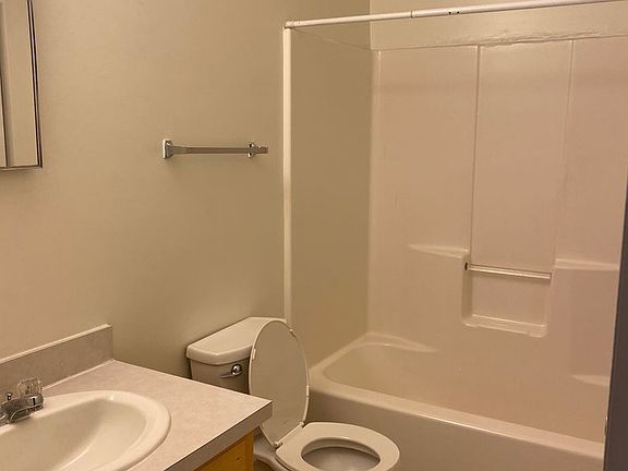 3rd image of 154 Patricia Anne Ln #2