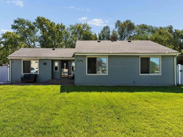 38208 S Groesbeck Hwy, Clinton Township, MI 48036
