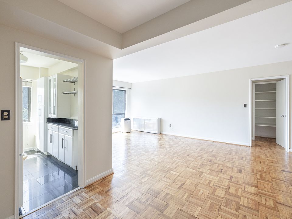1st image of 3901 Tunlaw Rd NW APT 505