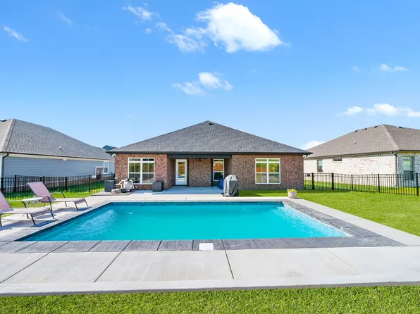 313 Frontier Dr, Clarksville, TN 37043