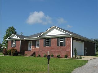 4 Pine Cir, Fayetteville, TN 37334
