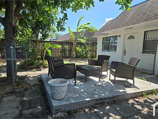 3rd image of 1515 NW 8th Ave #1517