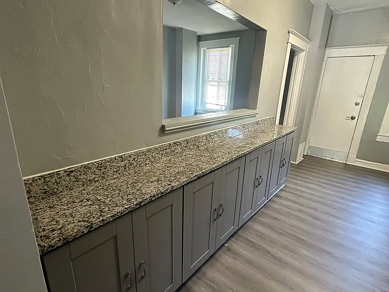 522 Chateau Ave — Photo 11