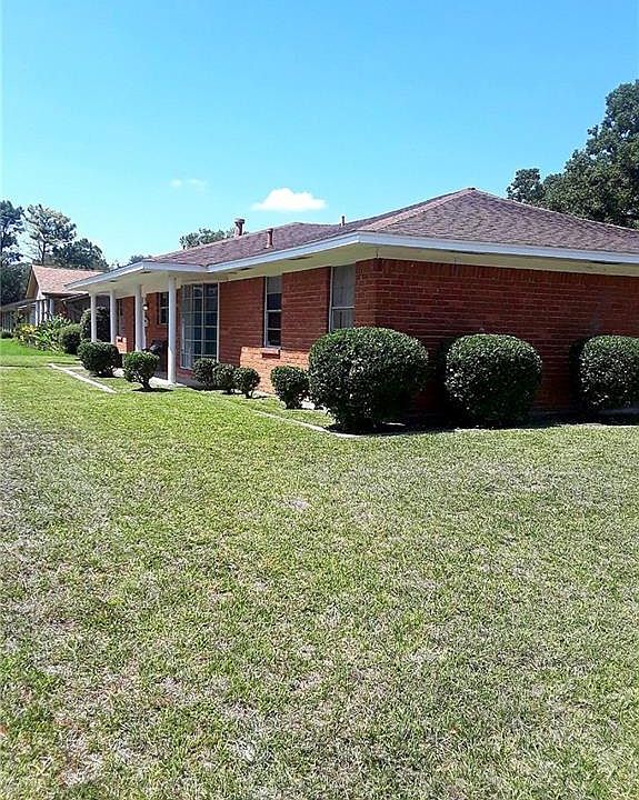 1st image of 2413 Monticello Dr