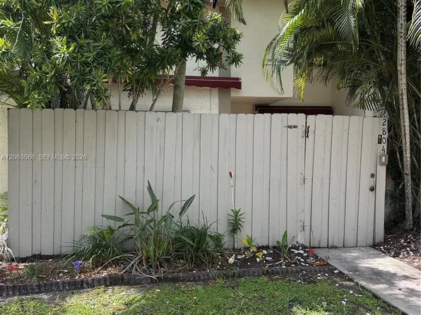 3032 S Oakland Forest Dr APT 2804, Fort Lauderdale, FL 33309