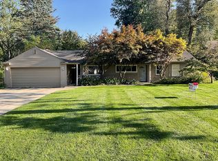 2329 Rutherford Rd, Bloomfield Hills, MI 48302