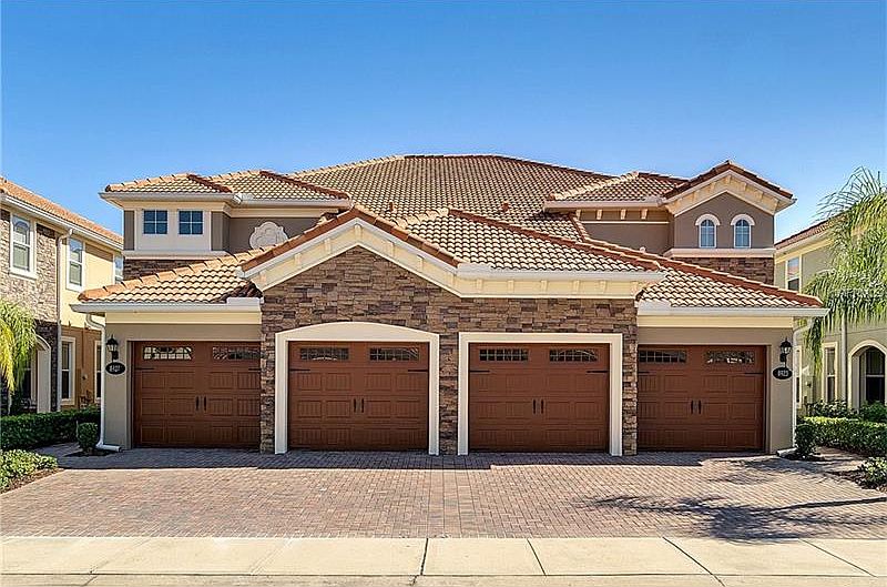 1st image of 8927 Della Scala Cir