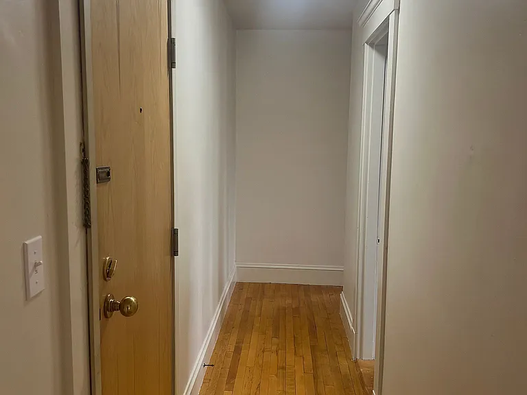 250 N Main St #19 — Photo 5