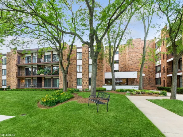 3504 Lakeview Dr APT 306, Hazel Crest, IL 60429