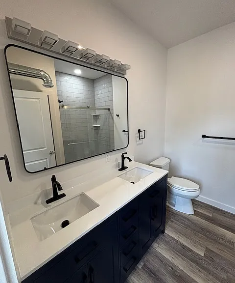 2nd floor bathroom
