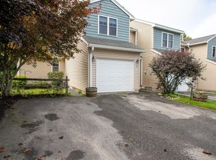 10 Day Mill Dr UNIT 10, Templeton, MA 01468