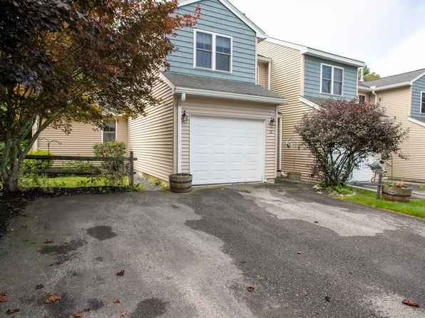 10 Day Mill Dr Unit 10, Templeton, MA 01468