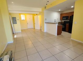 1940 Freeport Ln, West Palm Beach, FL 33404