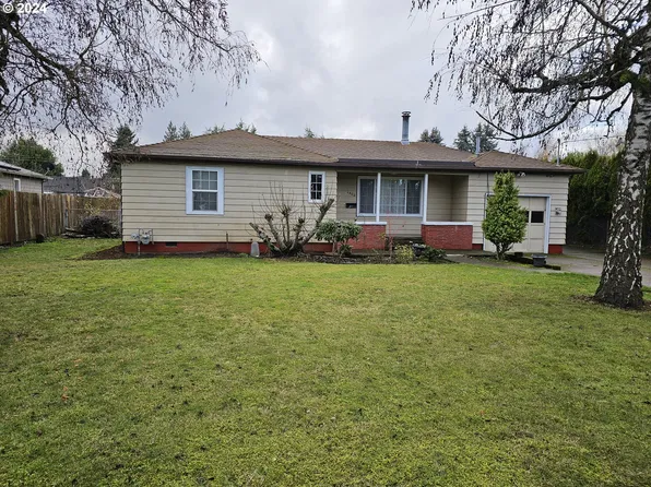 1300 Tomlin Ave, Woodburn, OR 97071