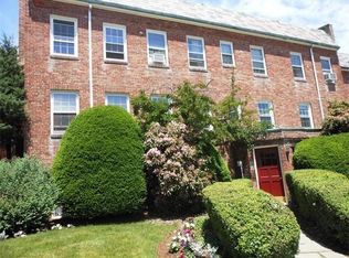 39 Commonwealth Ave APT 22, Newton, MA 02467