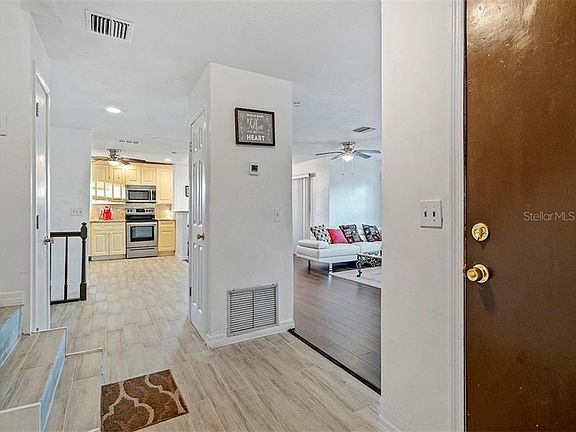 5th image of 123 Rotonda Cir