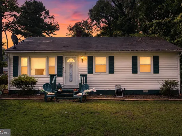 267 Rocky Neck Rd, Lancaster, VA 22503