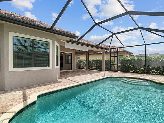 3rd image of 9025 Isla Bella Cir