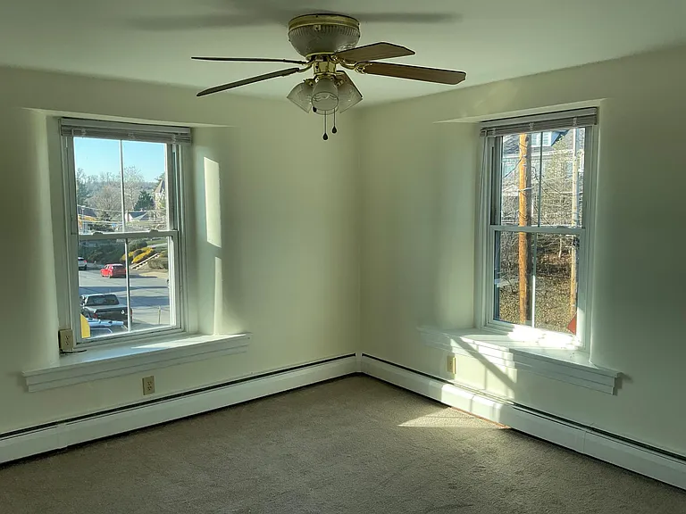502 W State St #2 — Photo 4