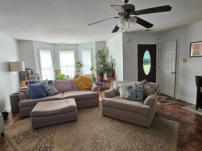 82 Wilkinsville Rd — Photo 4