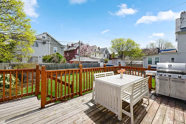 Sold by Corcoran | media 34