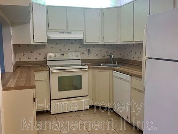 4th image of 528 Shady Pine Way APT D2