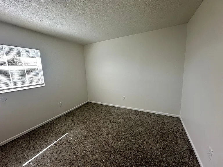 4072 Kirkland Blvd — Photo 17