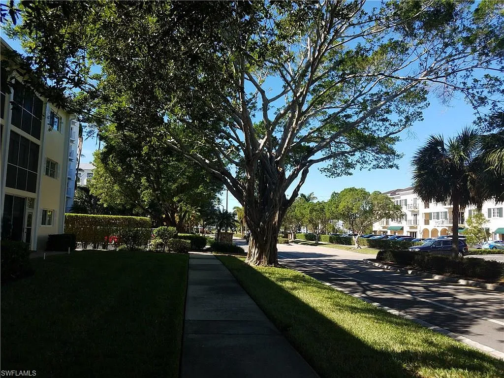 2 bed, 2.0 bath, 1000 sqft, $2,600 — Photo 3