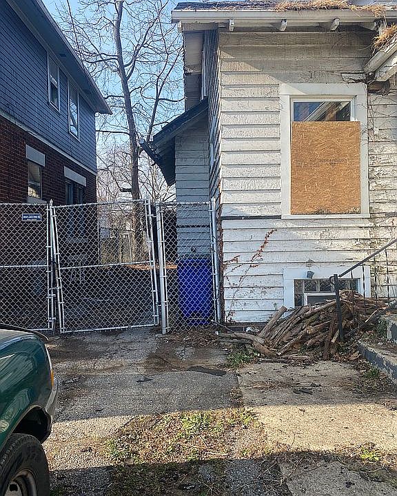 2nd image of 504 Eddy Rd