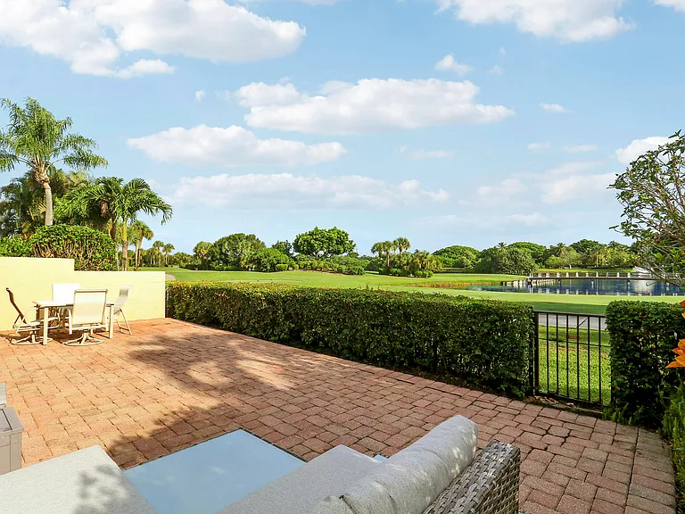 210 Coral Cay Ter — Photo 28