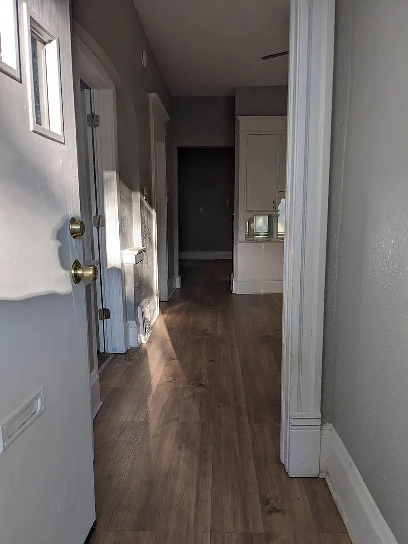 2954 North 18th Street — Photo 2