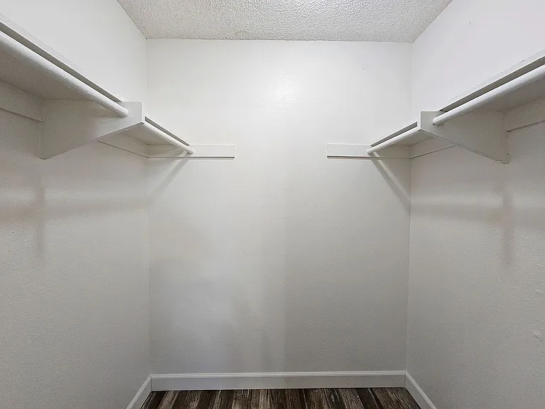 Greentree Apartments — Photo 23