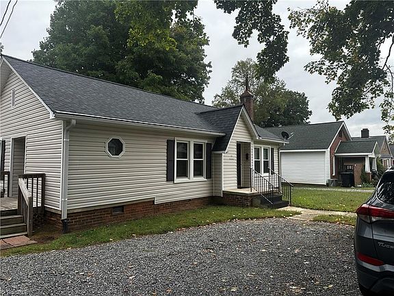 2nd image of 111 W Summit Ave